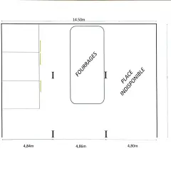 Plan d'un box cheval avec dimensions. Le box comprend une zone de fourrage et une place indisponible.